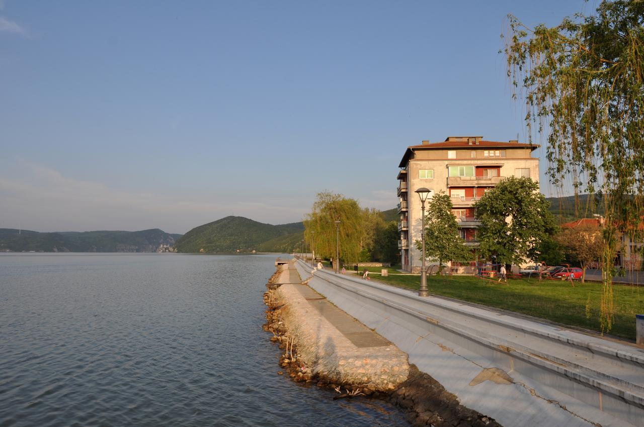 Apartman Bogojevic Golubac Luaran gambar